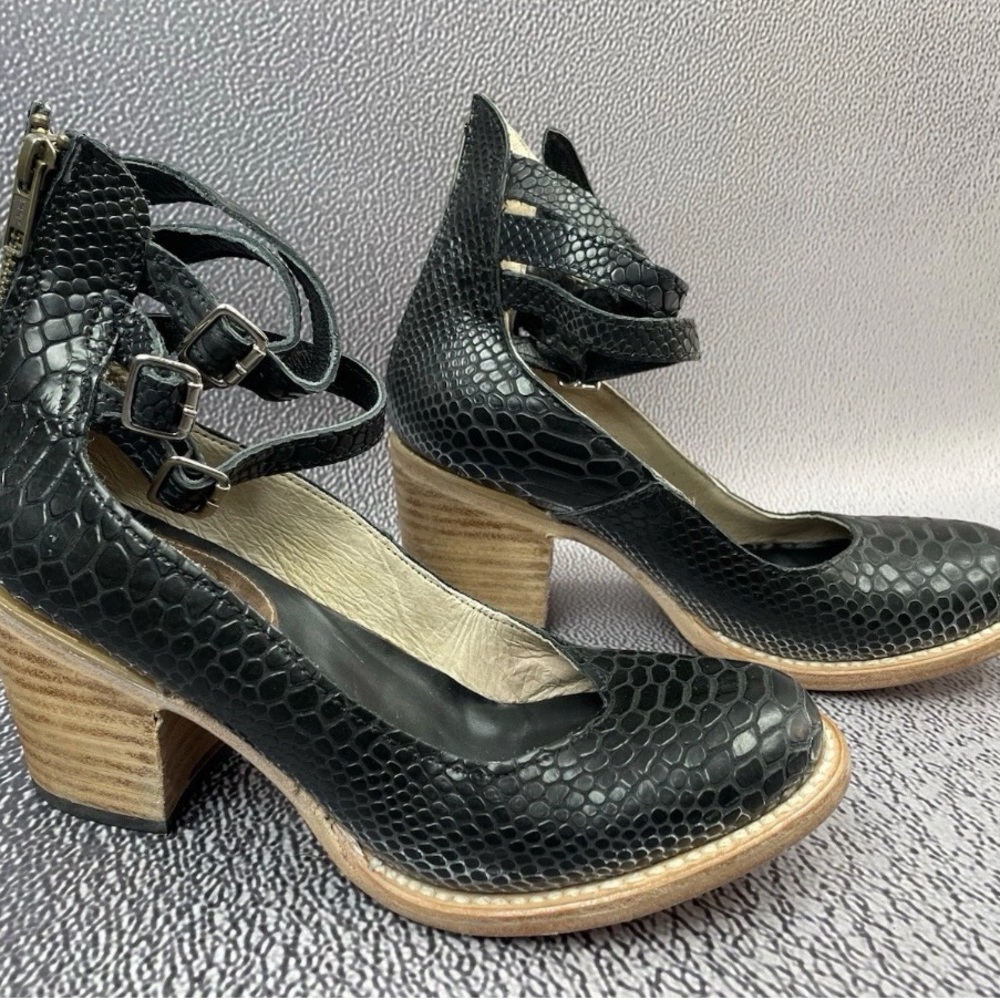 Freebird Black Randi Heels - Picture 4 of 8